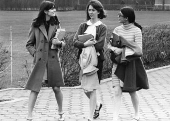1950s Fashion Trends for Teenagers: A Complete Guide